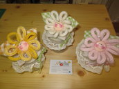 Vasetto con fiore Vasetto con fiore
