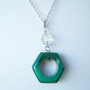 Collana in argento 925 con ciondolo a forma di dado in malachite naturale