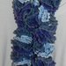 Sciarpa donna handmade con volants nei toni del blu