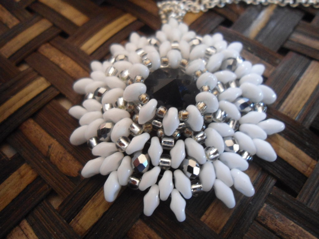 50 Ciondoli Rotondi In Argento 25mm Con Cabochon Bianco - Per Creare Gioielli Fai Da Te - Foto 3