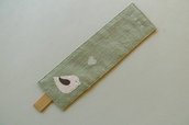 Segnalibro handmade in tessuto verde salvia – love