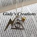 Collana "Tris" di Harry Potter, con saetta di Harry, Dono della Morte e Boccino d'Oro 3 simboli in un'unica collana