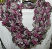 Sciarpa collana fatta a mano ad uncinetto in lana grezza multicolore 