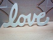 scritta love in legno