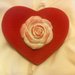 Decorazione Shabby-Chic: cuore di gesso colorato su legno. Idea regalo, decorazione o bomboniera.