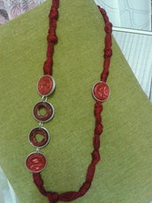 Collana  rossa con cialde