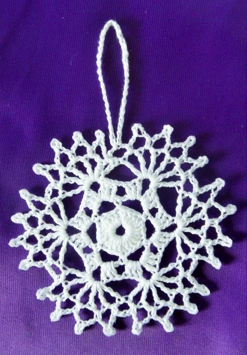 Caroline's Treasures Decorazione Natalizia Boxer Con Fiocchi Di Neve – Ornamento In Ceramica 7,1 Cm