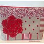 Pochette patchwork in cotone rosso e beige con centrìno rosso esagonale