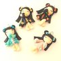 Dalla serie " MONDO KOKESHI" CIONDOLO CHARMS  bambole giapponesi 4,5 cm -    - una a scelta - portafortuna     - FIMO -   - idea regalo - natale - 