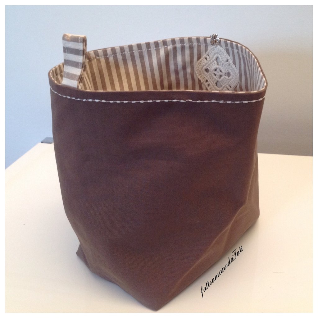 Porta Torta Snips Made In Italy - Diametro 28 Cm, Altezza 11 Cm, Con Manico E 2 Chiusure Di Sicurezza - Foto 3