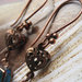 Orecchini in Rame Anticato con Perle in Vetro Effetto Vetrata Tiffany. Antiqued Copper Earrings with "Tiffany" Glass Beads. Spedizione Gratuita.