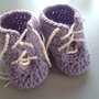 Scarpine di lana lilla da bimba