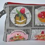 Astuccio pochette in cotone foderato e leggermente imbottito, con zip e charms - mod. "Cupcake"