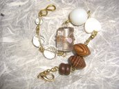 Bracciale in ottone con perle in legno, cristallo, vetro, vetro di Murano, resina