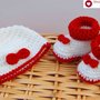 Scarpette boot + cappellino per bimbi in bianco  e rosso con fiocchetto