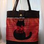 BORSA   NERO E ROSSA IN TESSUTO ARTIGIANALE CON GATTO  IDEA REGALO ORIGINALE ACCESSORI DONNA