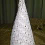 Albero cono in lana bianca e decori argento