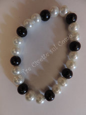 "Pearl" Bracciale con simil perle bianche e nere 