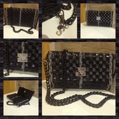 Mini bag in ecopelle lucida e alcantara con borchie - Versione Black