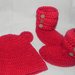 Stivaletti e cappellino fatti a mano in misto lana ad uncinetto stile UGG