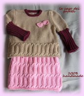 Completo vintage per bimba composto da maglione e gonna realizzato ai ferri in pura lana