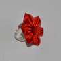 Anello rosso kanzashi