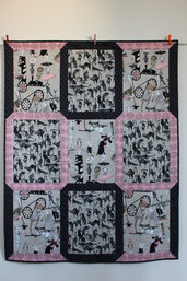 Trapunta patchwork in cotone stile gotico cm 114x141 "Gatti da brivido!"