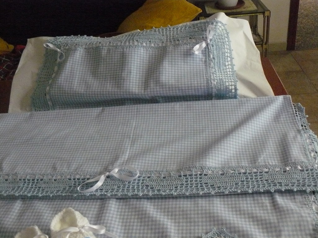 Jay Franco Set di lenzuola per bambini, con angoli, lenzuola e federa, ultra morbida, con federa, per decorare la stanza, blu, mandaloriano, 4 pezzi, per letto queen size