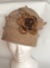 Cappello feltro di lana con bordo 