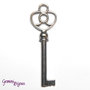 Charm chiave stile tibetano argentato 20x60 - K015