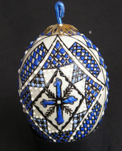 Uova di Pasqua decorate a mano