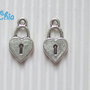 8 charms cuore serratura 19x10mm