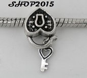 Perle  Cuore a serratura con Chiave a  Foro Largo 2,5×1 cm