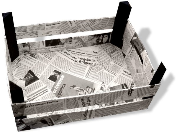 Porta riviste con giornali per la casa e per te decorare casa ... Giornali per la casa