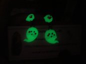 orecchino serie "mortimer"  fantasmini fluorescenti