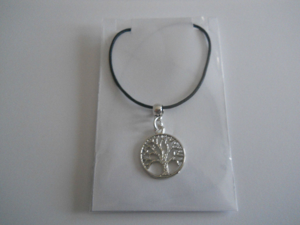 JewelryWe Collana da donna con albero della vita, elegante albero della vita, rotonda, in acciaio inox, con catena bianca e argento