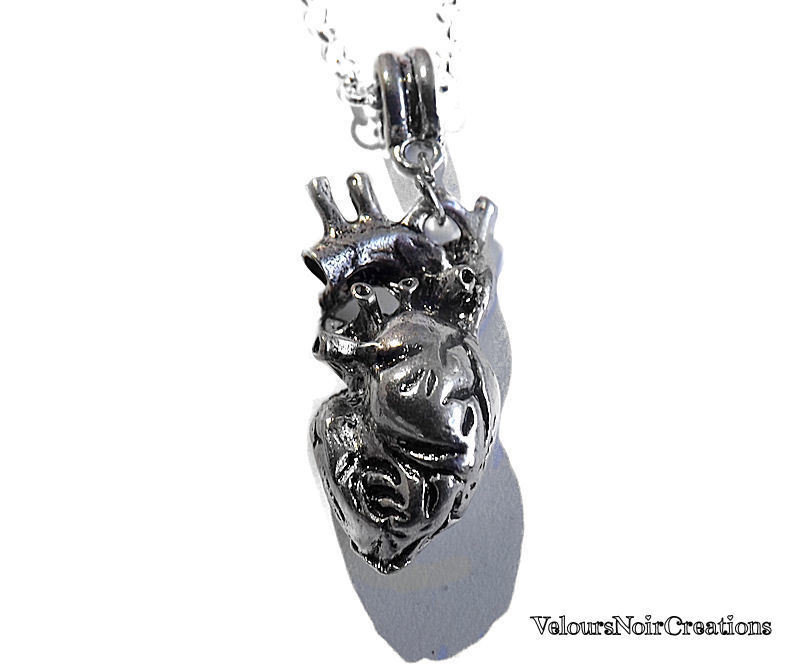 Collana a forma di cuore anatomico in argento sterling 925
