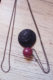 Collana Lunga con ciondolo nero e rubino gotic dark , ciondolo merletto, ciondolo nero, collana  rosso rubino, stile vintage, stile grande gatsby
