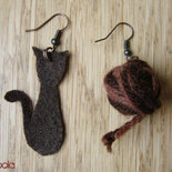 orecchini gatto&gomitolo marroni in feltro e lana