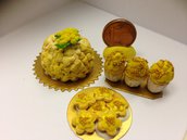Miniature dollhouse torta e biscotti per la Festa della donna