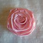 Spilla festa della mamma  rosa a forma di fiore, spilla in tessuto, spilla di stoffa, spilla elegante, idea regalo,
