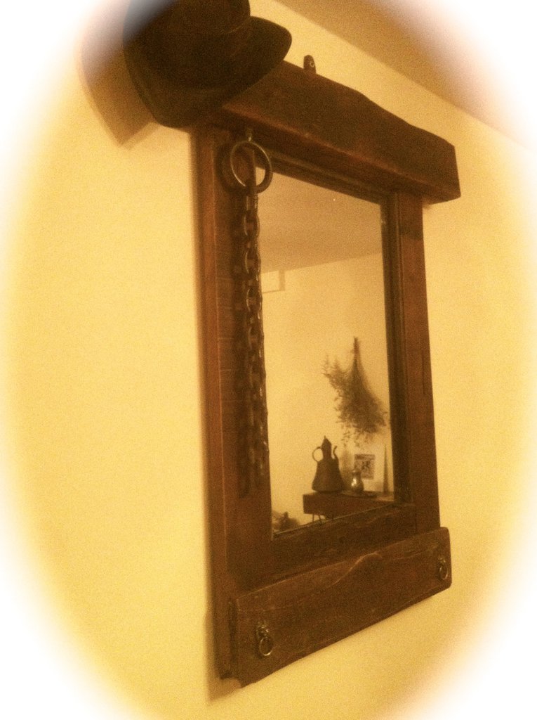 Specchio Da Parete Con Cornice In Legno Massiccio E Staffa In Metallo, Decorazione Da Parete In Stile Rustico 2 Colori