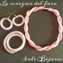 Collana rete tubolare intrecciata stile Stardust rosa chiaro/rosa confetto con orecchini e bracciale abbinati