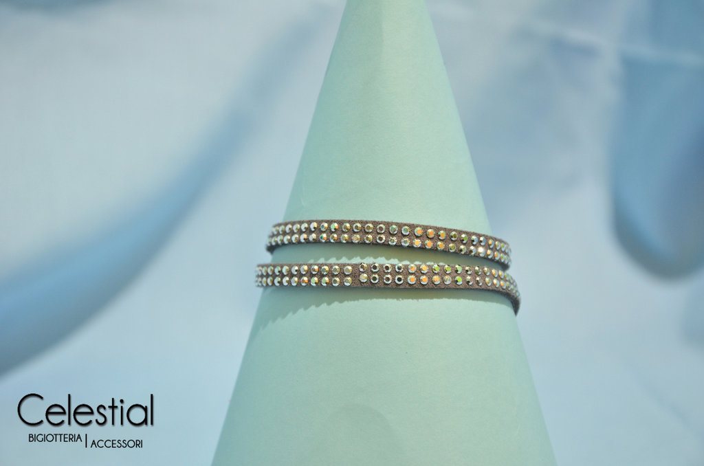 Touchstone Bracciale Indiano Set 24 Pezzi: Grigio Pastello Con Strass E Lavorazione Incisa