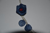 Collana in Fimo - Rosa blu con cuore rosso  - fatta a mano