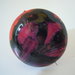 Anello bottone smalto magenta/nero