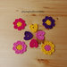 4 cuori + 4 fiori ad uncinetto in viola, rosa fucsia e giallo - decorazioni primavera - per feste e compleanni, applicazioni su accessori e abiti