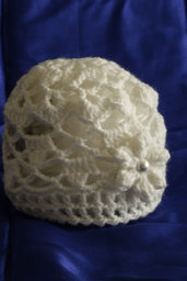 Cappellino di lana color panna
