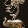 Collana lunga con catenina e ciondolo elefante