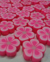 27 Perline  FIORE Pasta Polimerica color Rosa Fluo